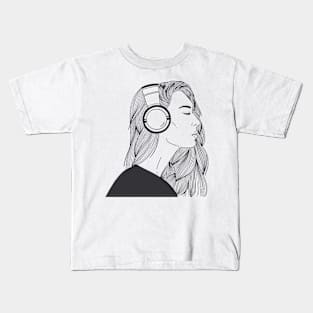 Beautiful Woman portrait Kids T-Shirt